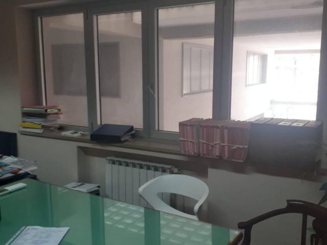 Ufficio in affitto a Sant'Anna, Bagni Di Lucca Ponte