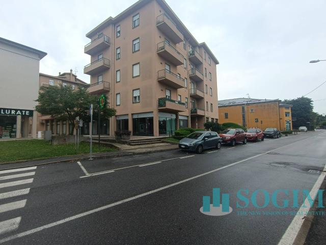 Ufficio in affitto a Lurate Abbate, Lurate Caccivio