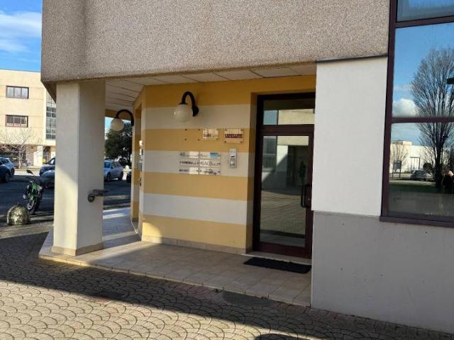 Ufficio in affitto a Valletta Paiolo, San Giorgio Di Mantova