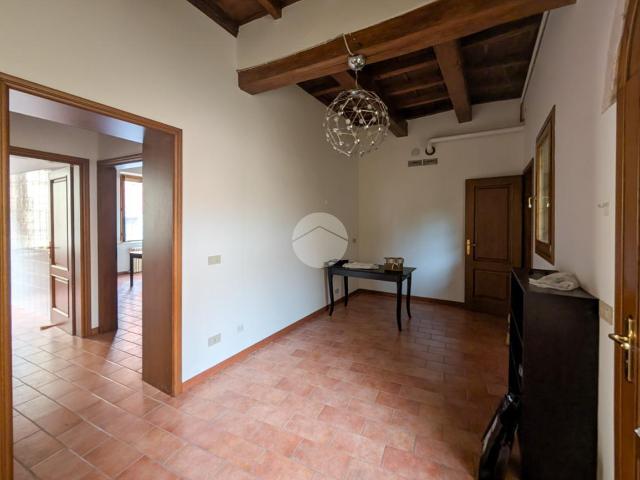 Ufficio in affitto a Fiera-Catena, San Giorgio Di Mantova
