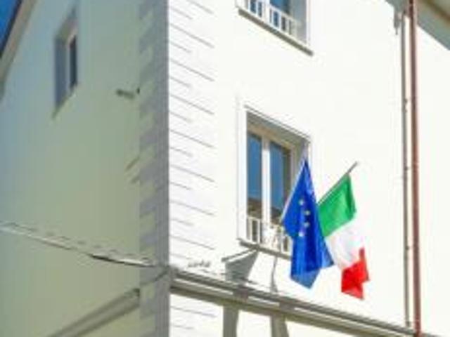 Ufficio in affitto a Marina Di Massa, Toscana