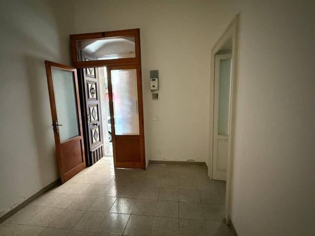 Ufficio in affitto a Puglia, Taranto
