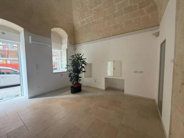 Ufficio in affitto a Puglia, Taranto