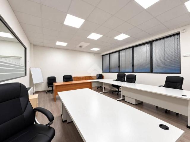 Ufficio in affitto a Medolago, Bergamo