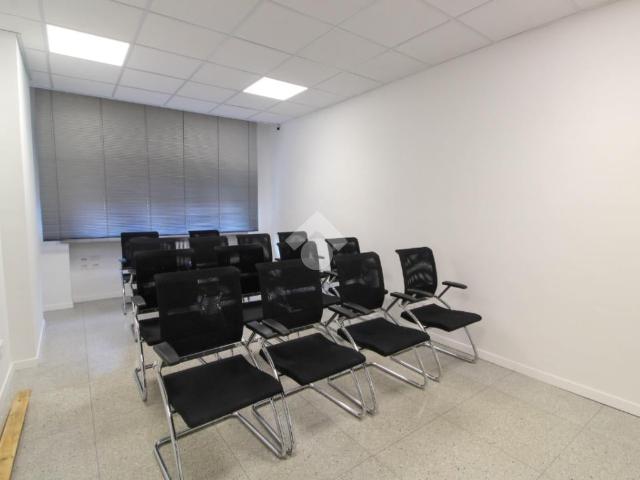 Ufficio in affitto a Melegnano, Lombardia