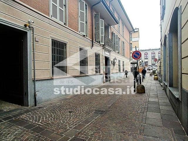 Ufficio in affitto a Melegnano, Lombardia