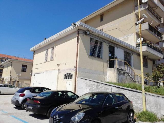 Ufficio in affitto a Torrette, Mercogliano