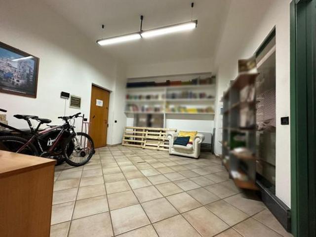 Ufficio in affitto a III Circoscrizione, Messina