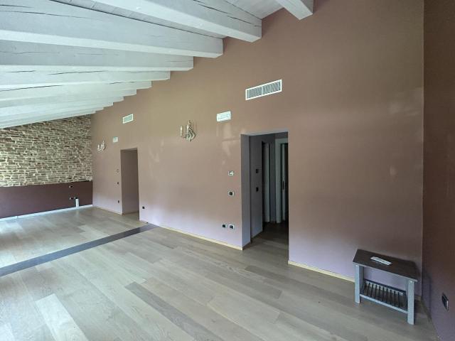 Ufficio in affitto a Mestrino, Veneto