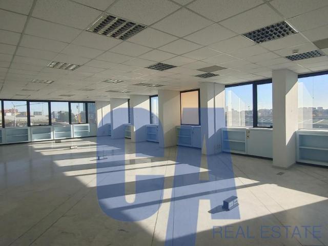 Ufficio in affitto a Municipio 8 di Milano, Milano