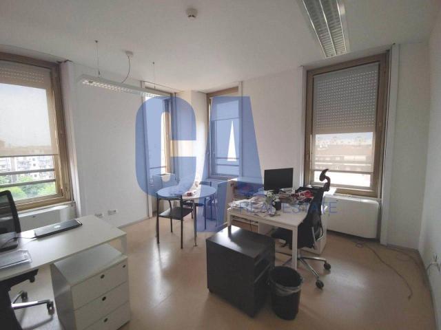 Ufficio in affitto a Municipio 3, Milano