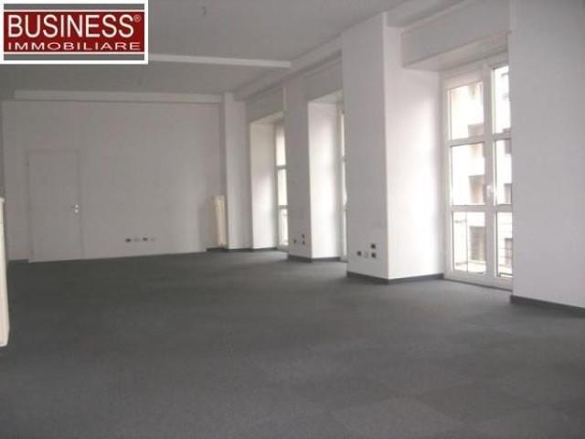 Ufficio in affitto a Municipio 2, Milano