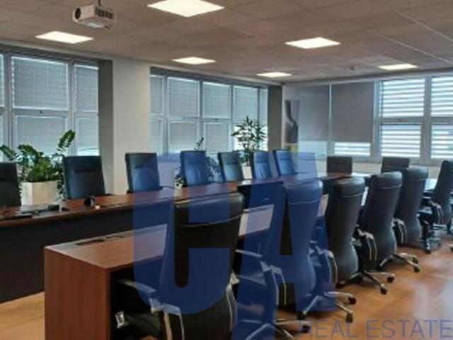 Ufficio in affitto a Municipio 8 di Milano, Milano
