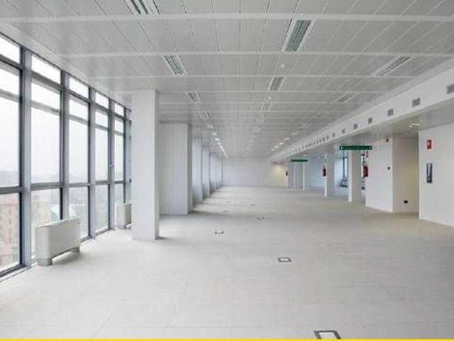 Ufficio in affitto a Municipio 5, Milano