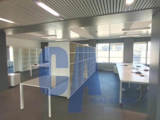 Ufficio in affitto a Municipio 8 di Milano, Milano