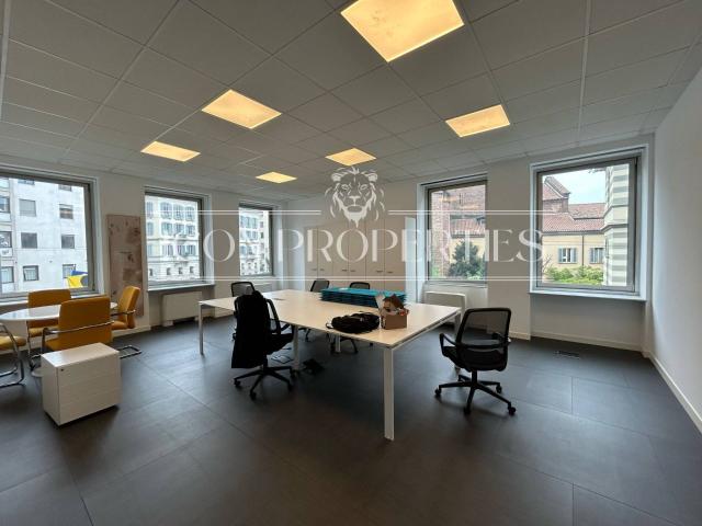 Ufficio in affitto a Municipio 1, Milano