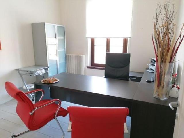 Ufficio in affitto a Unione Comuni Modenesi Area Nord, Mirandola