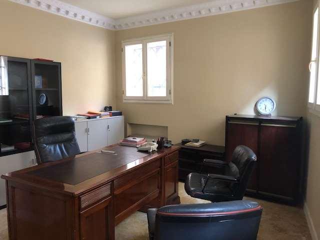 Ufficio in affitto a Centro Storico, Modena