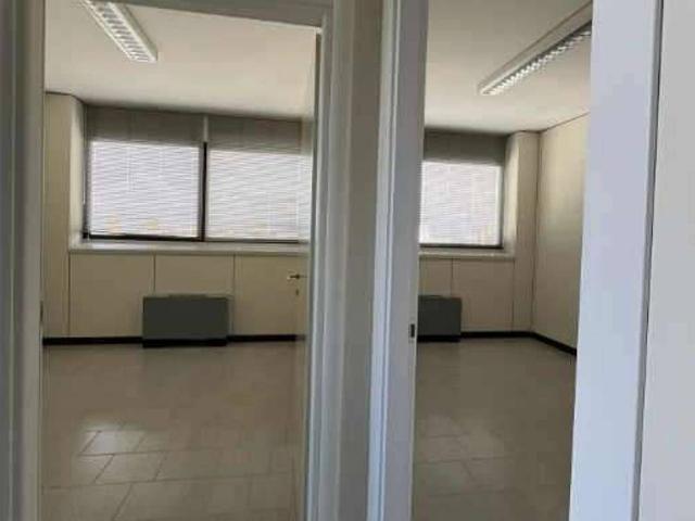 Ufficio in affitto a San Faustino-Madonnina-Quattroville, Modena