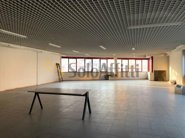 Ufficio in affitto a Crocetta-San Lazzaro-Modena Est, Modena