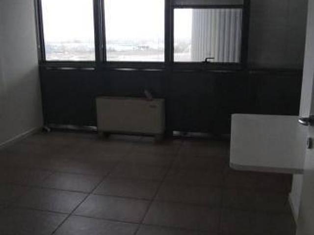 Ufficio in affitto a Crocetta-San Lazzaro-Modena Est, Modena