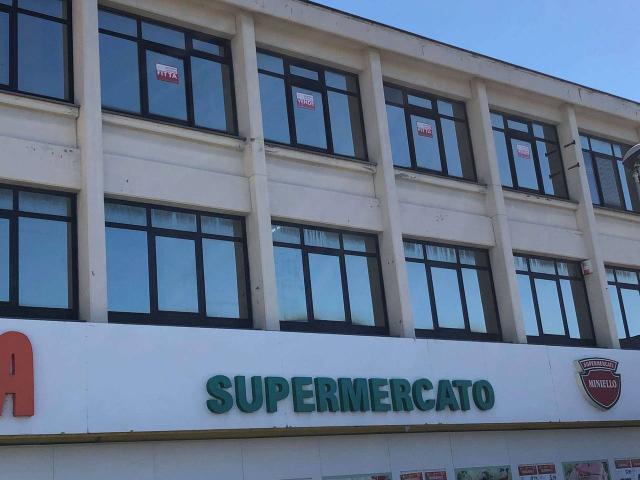 Ufficio in affitto a Mondragone, Campania