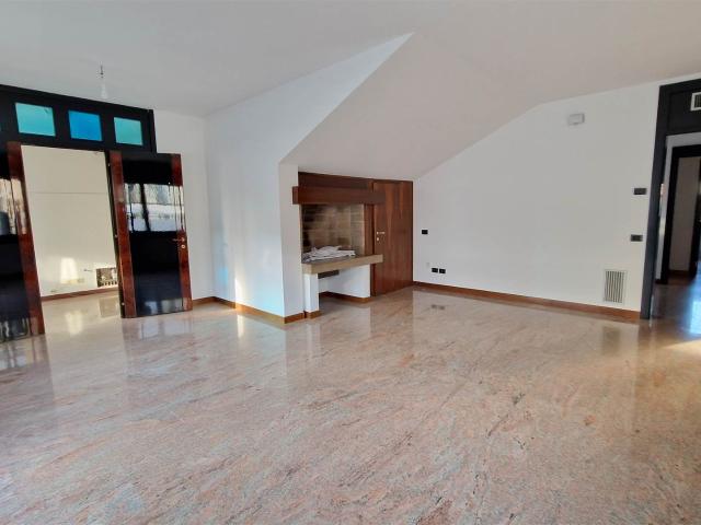 Ufficio in affitto a Monselice, Veneto