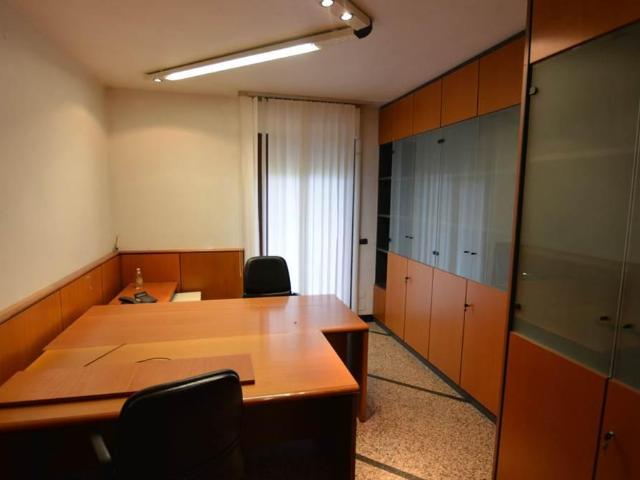 Ufficio in affitto a Centro, Montebelluna