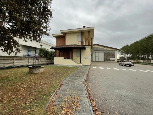 Ufficio in affitto a Piemonte, Cuneo