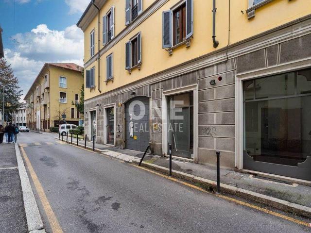 Ufficio in affitto a Borghetto, Monza