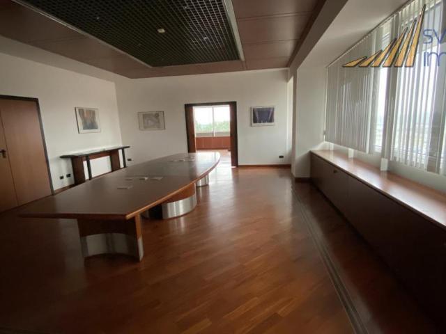 Ufficio in affitto a Sant'Albino, Monza