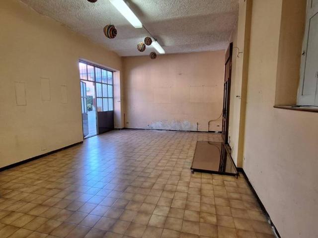 Ufficio in affitto a Regina Pacis, Monza