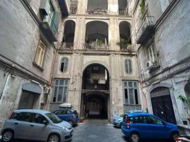 Ufficio in affitto a Municipalità 2, Campania