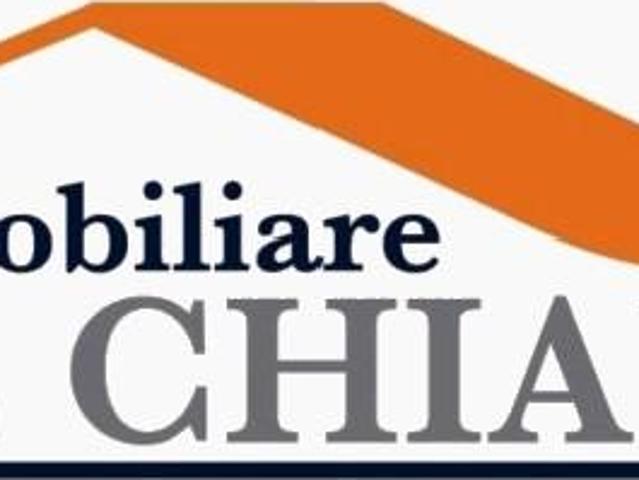 Ufficio in affitto a Municipalità 4, Campania