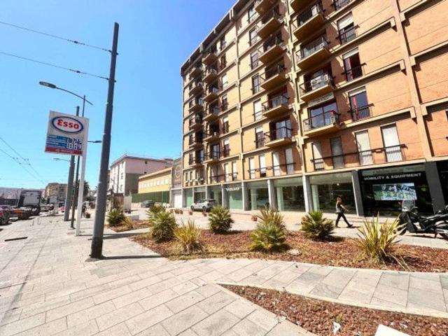 Ufficio in affitto a Municipalità 4, Napola