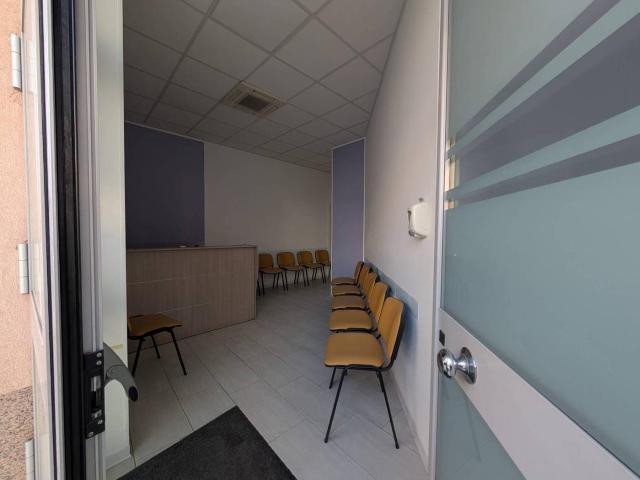 Ufficio in affitto a Puglia, Lecce