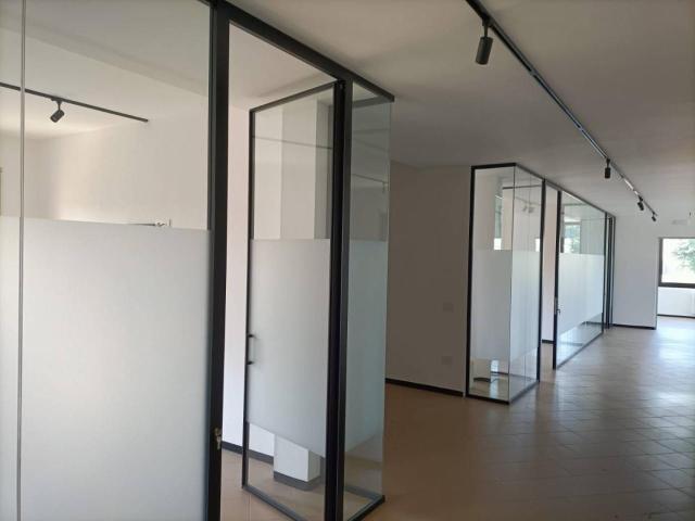 Ufficio in affitto a Noale, Veneto