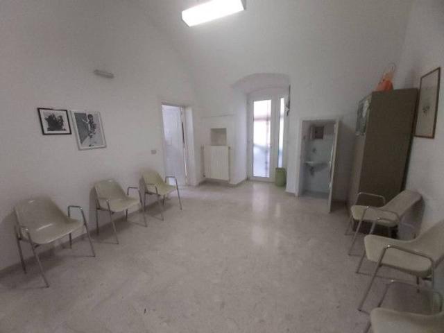 Ufficio in affitto a Puglia, Bari