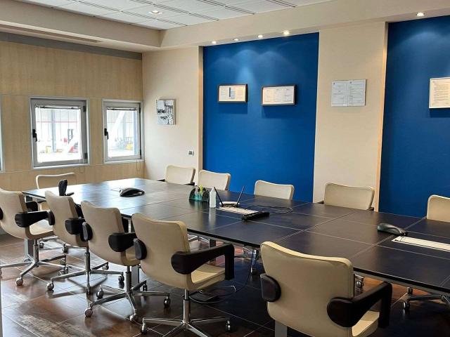 Ufficio in affitto a Nola, Campania