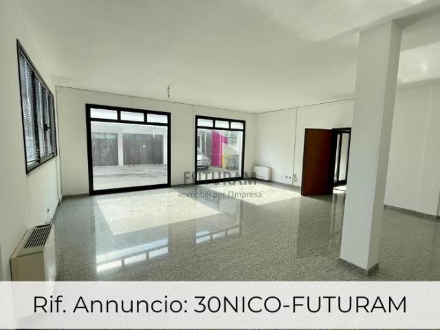 Ufficio in affitto a Noventa Padovana, Veneto