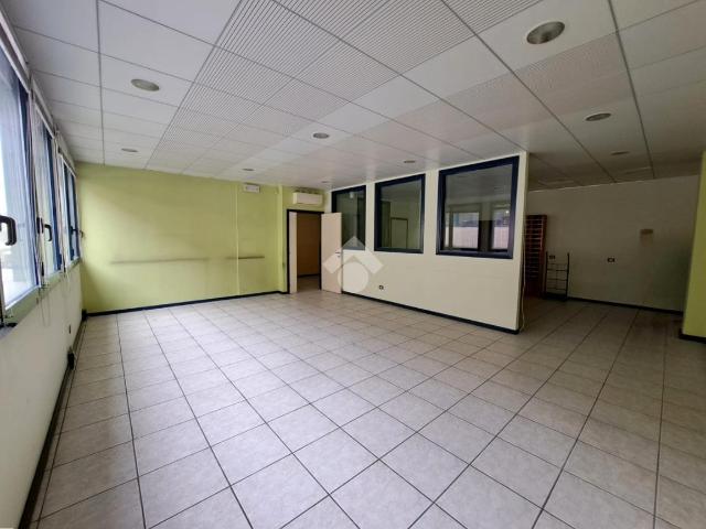 Ufficio in affitto a Noventa Padovana, Veneto