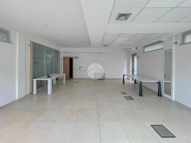 Ufficio in affitto a Scannabue, Palazzo Pignano