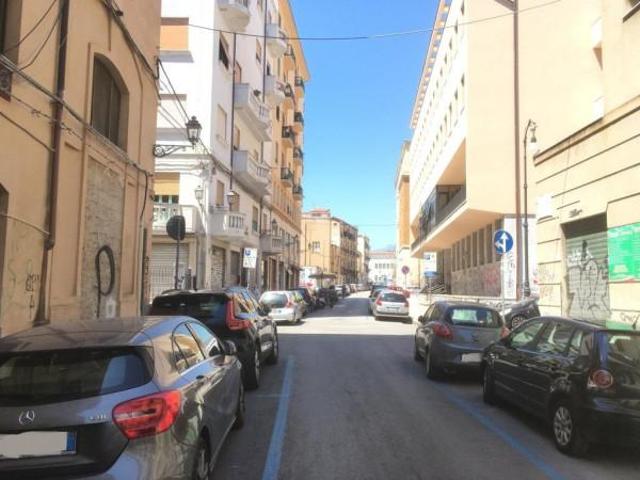 Ufficio in affitto a I Circoscrizione, Palermo