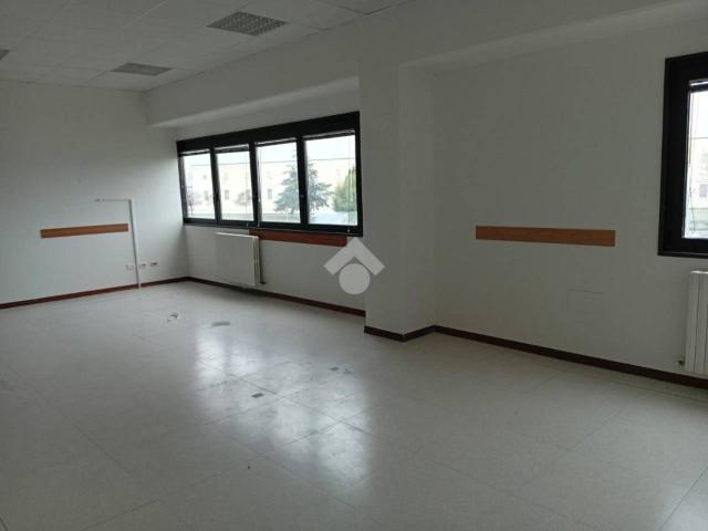 Ufficio in affitto a Cittadella, Sorbolo