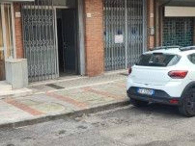 Ufficio in affitto a Madonna Alta, Cenerente