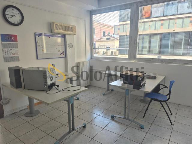 Ufficio in affitto a Pescara, Abruzzo