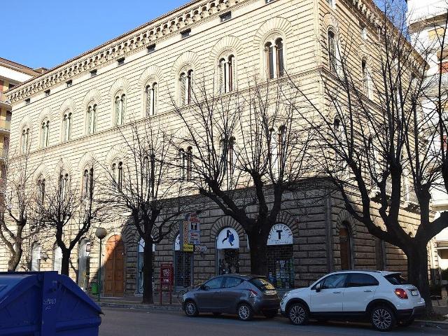 Ufficio in affitto a Pescara, Abruzzo