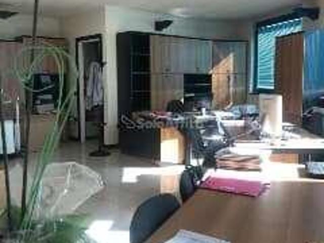 Ufficio in affitto a San Antonio a Trebbia, Piacenza