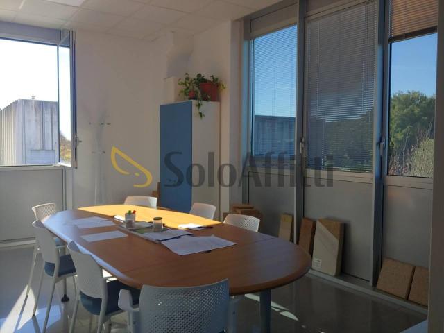 Ufficio in affitto a Ospedaletto, Pisa