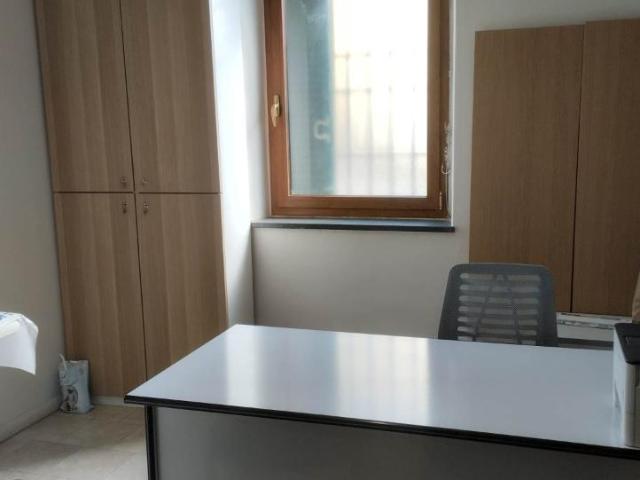 Ufficio in affitto a Nespolo, Pistoia